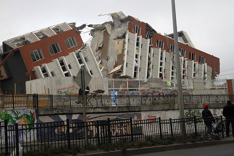 Don’t let Florida architects design your California home. (Image by Claudio Núñez, through Wikimedia Commons)